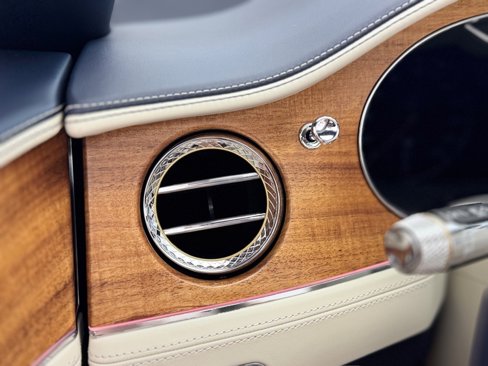 New 2024 Bentley Continental GT Azure image 42