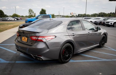 Used 2020 Toyota Camry SE image 26