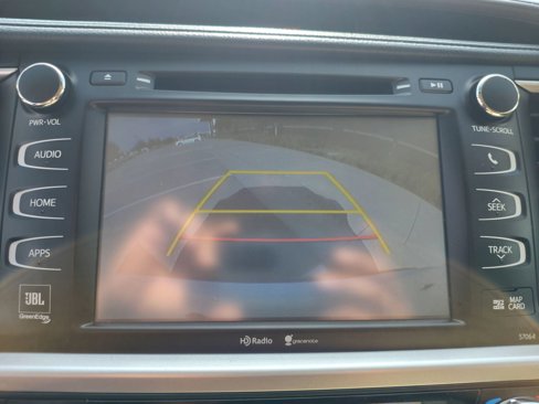 Used 2015 Toyota Highlander Limited image 12