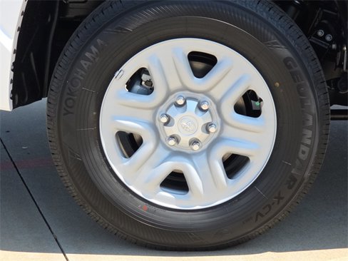New 2026 Toyota Tundra SR image 9
