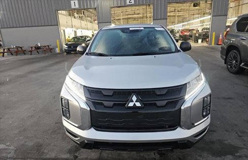 Used 2025 Mitsubishi Outlander Sport AWD image 3