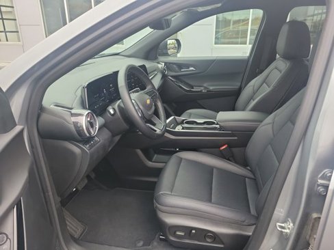 Used 2025 Chevrolet Equinox LT w/ Convenience Package II image 11