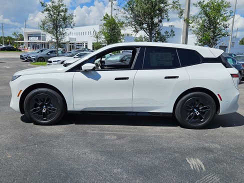 New 2026 BMW iX xDrive60 w/ Premium Package image 9