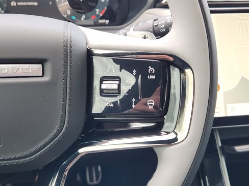 New 2026 Land Rover Range Rover Velar Dynamic SE image 29