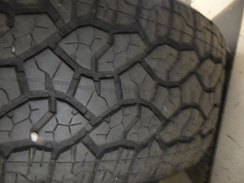 Used 2025 Rivian R1S Adventure image 40