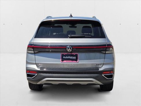 New 2025 Volkswagen Taos SEL image 9
