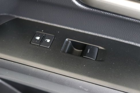 Used 2024 Toyota Tacoma TRD Off-Road image 31