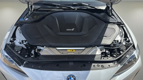 Used 2024 BMW i4 xDrive40i image 23