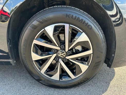 Certified 2024 Volkswagen Jetta S image 30