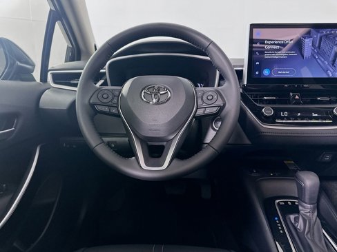 Certified 2025 Toyota Corolla XLE image 22