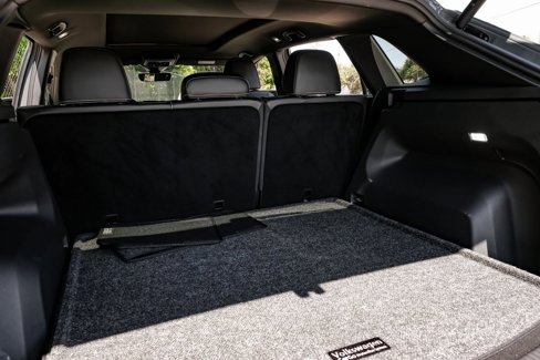 Used 2024 Volkswagen Atlas Cross Sport SE w/ Panoramic Sunroof Package image 58