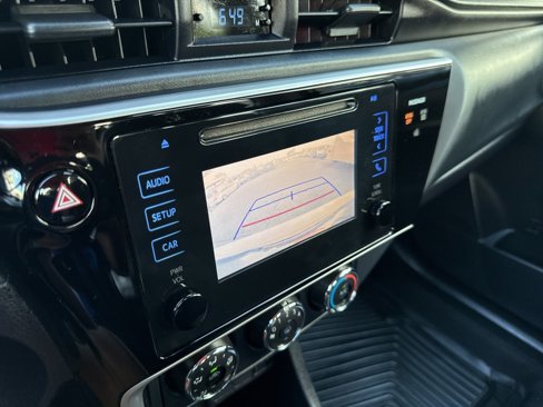 Used 2017 Toyota Corolla L image 4