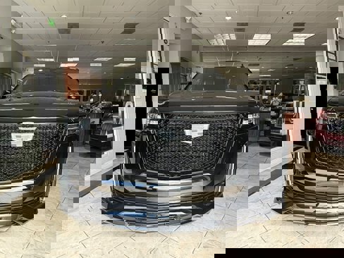 Used 2024 Cadillac Escalade ESV Sport Platinum w/ LPO, ONYX Package image 3