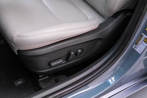 Used 2022 Hyundai Kona Limited image 29