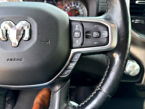 Used 2019 RAM 1500 Laramie image 24