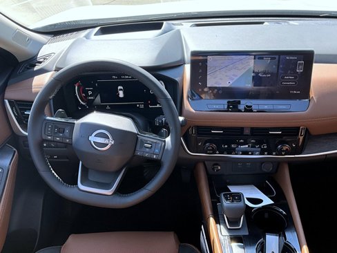New 2026 Nissan Rogue Platinum image 14