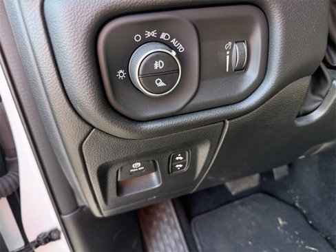 Used 2025 RAM 1500 Big Horn image 18