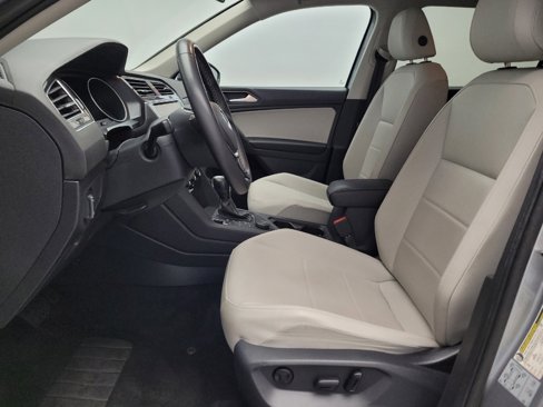 Used 2021 Volkswagen Tiguan SEL image 17