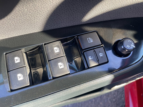Used 2016 Toyota Prius Three image 27
