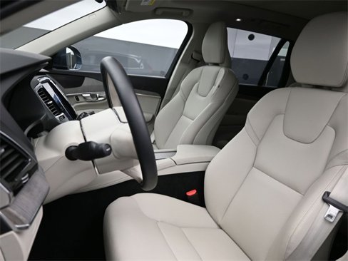 Used 2025 Volvo XC90 B6 Plus w/ Protection Package Premier image 9