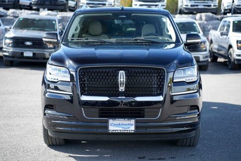 Used 2023 Lincoln Navigator Reserve w/ Equipment Group 201A image 2