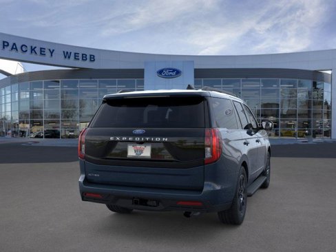 New 2025 Ford Expedition Active image 8