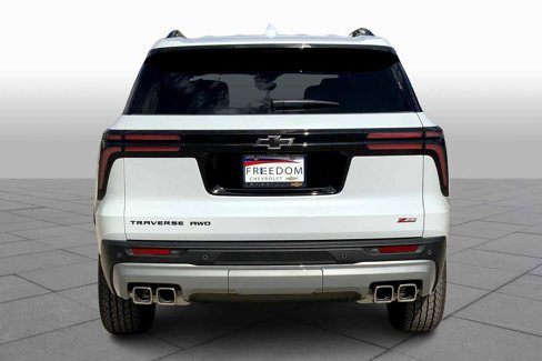 New 2026 Chevrolet Traverse Z71 w/ Enhanced Driving Package image 4