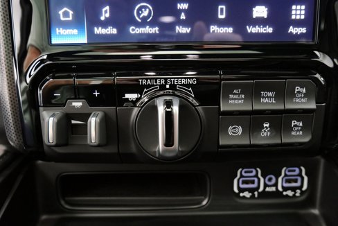 Used 2023 RAM 2500 Limited image 32