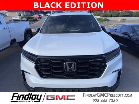 Used 2025 Honda Pilot Black Edition image 2