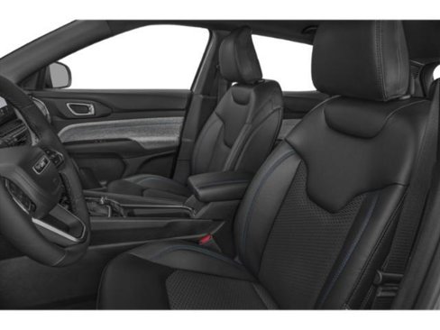 New 2026 Jeep Compass Latitude image 9