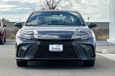 New 2026 Toyota Camry SE image 9