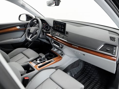 Used 2024 Audi Q5 e Premium Plus image 20