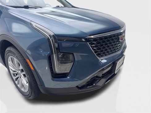 Used 2025 Cadillac XT4 Premium Luxury w/ Technology Package image 17