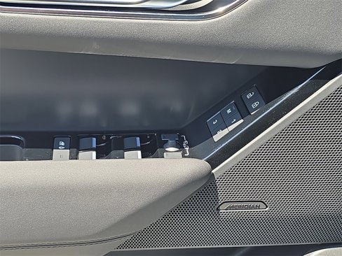 New 2026 Land Rover Range Rover Velar S image 28