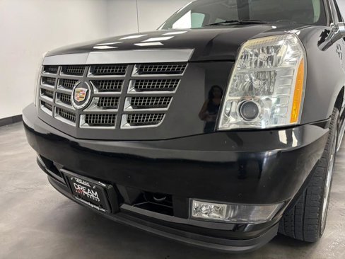 Used 2013 Cadillac Escalade EXT Luxury image 14