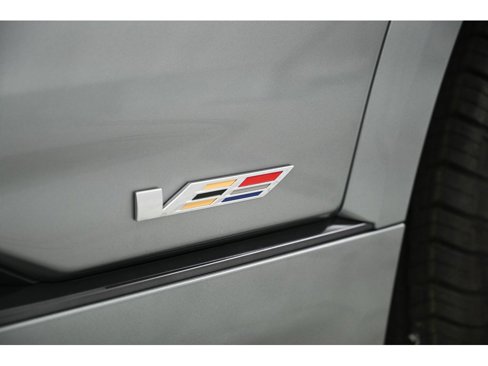 New 2026 Cadillac Lyriq V w/ Exterior Carbon Fiber Package image 50