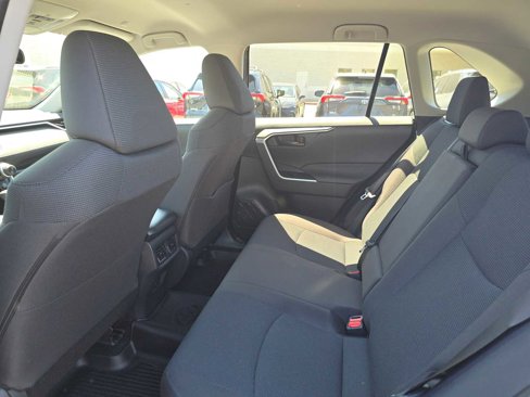 Certified 2025 Toyota RAV4 LE image 17