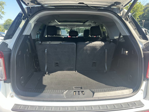 Used 2022 Ford Explorer XLT w/ Equipment Group 202A image 39