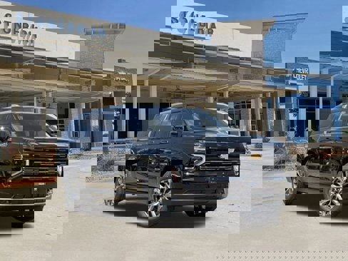 New 2026 Chevrolet Suburban High Country image 2