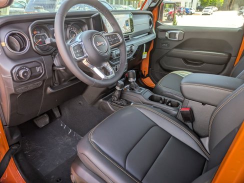 New 2025 Jeep Wrangler Sahara image 9