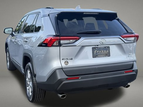 Used 2025 Toyota RAV4 XLE image 3