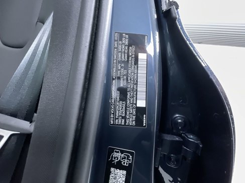 New 2026 Volvo XC60 B5 Plus w/ Climate Package image 24