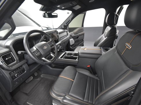 Used 2024 Ford F250 Platinum image 23