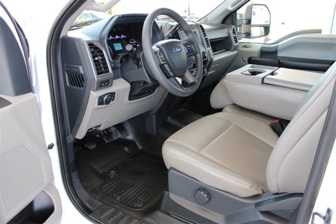 Used 2022 Ford F550 4x4 Crew Cab Super Duty w/ Power Equipment Group image 19