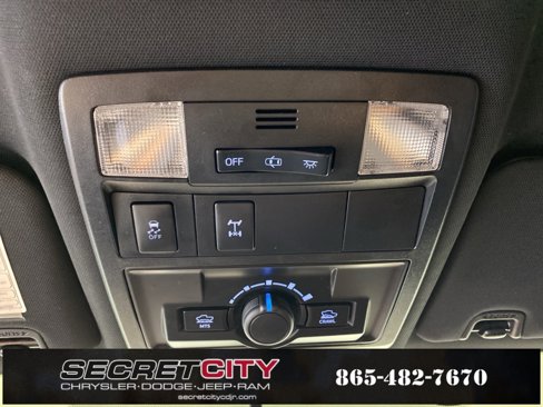 Used 2017 Toyota Tacoma TRD Off-Road w/ Tow Package (A/T) image 20