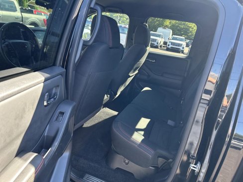 Used 2023 Nissan Frontier PRO-4X w/ Pro Convenience Package image 18