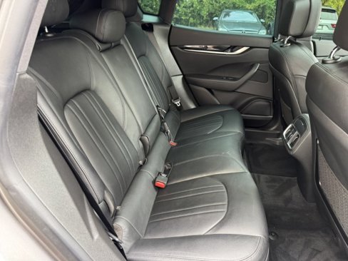 Used 2022 Maserati Levante GT image 29