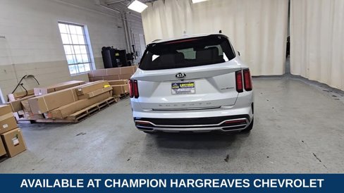 Used 2021 Kia Sorento EX w/ Panoramic Sunroof Package image 10