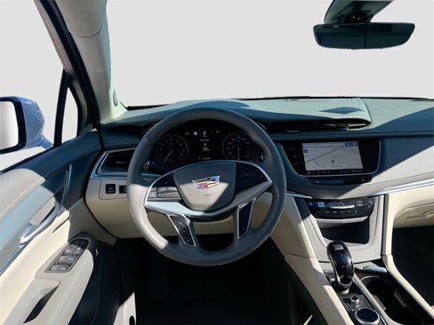 Used 2025 Cadillac XT5 Premium Luxury w/ Technology Package image 24