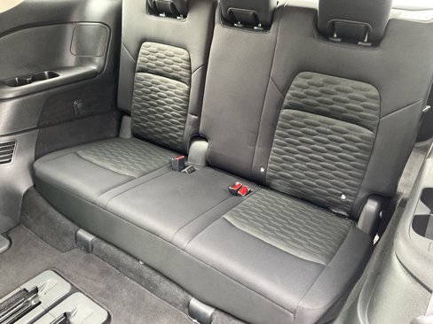 Used 2024 Nissan Pathfinder SV image 42